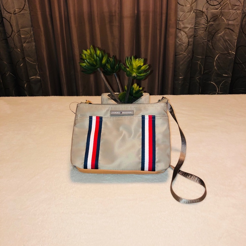 Tommy Hilfiger Crossbody olive green bag